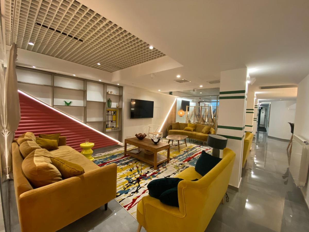 Hostal Blasco de Garay 61B Hostal