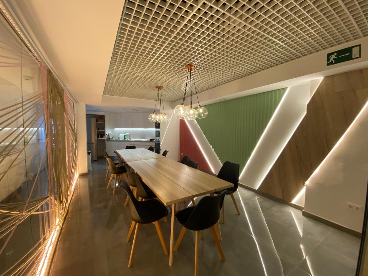 Hostal Blasco de Garay 61B *